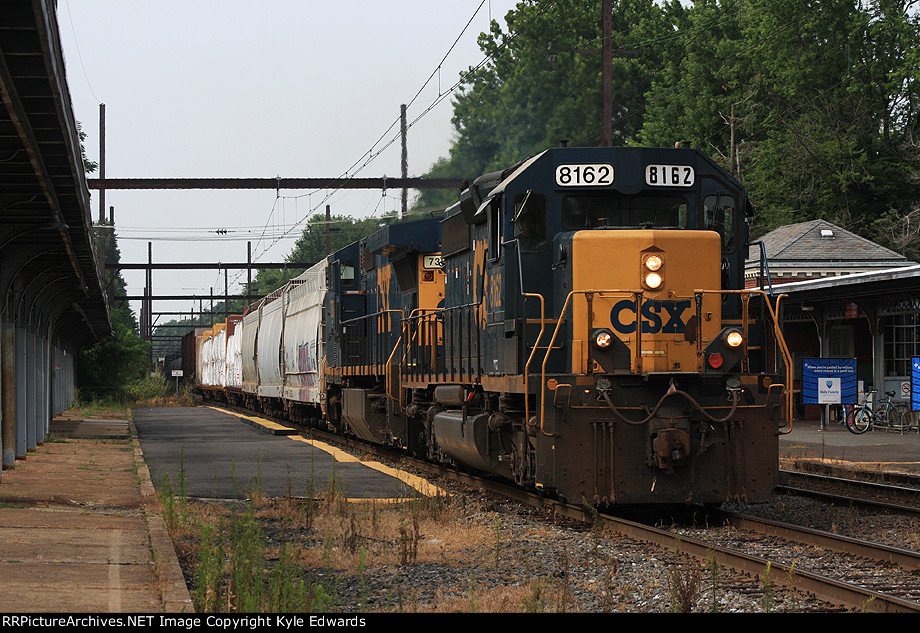 CSX SD40-2 #8162 on Q300-29